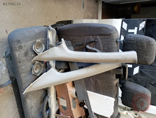 FORD FOCUS 2 İÇ DİREK KAPAĞI..4M51-A03199