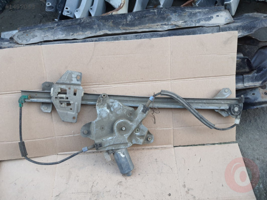 FORD CONNECT SAĞ ÖN KAPI CAM MOTORU