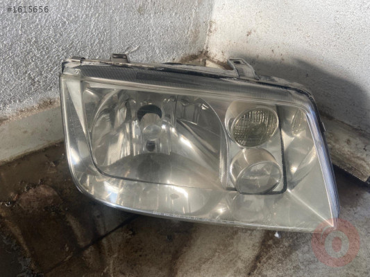 Volkswagen bora sağ far hatasız orjinal
