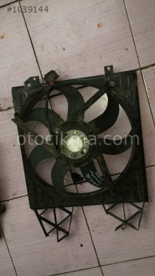 skoda roomster 1.2 çıkma fan