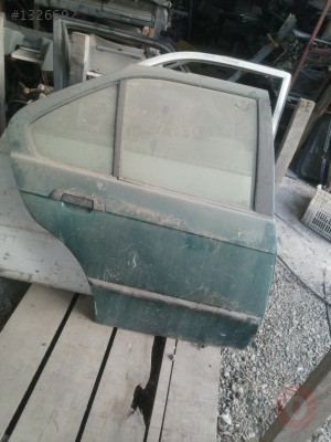 bmw 3,20 sag arka kapı
