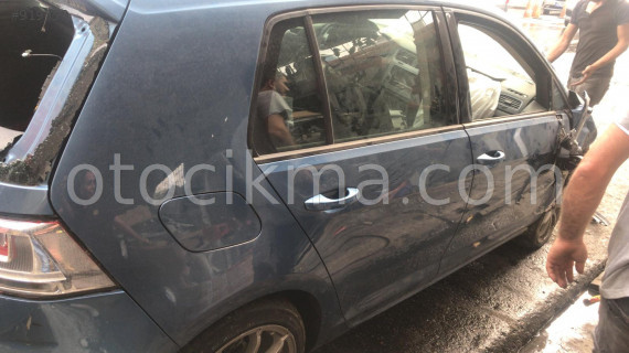 VOLKSWAGEN GOLF ÇIKMA SAĞ ARKA ÇAMURLUK ENES OTO VOLKSWAGEN