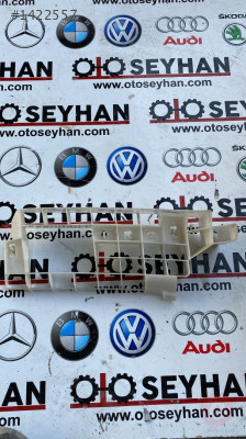 toyota yaris 2012 sağ arka tavan kartonu braketi