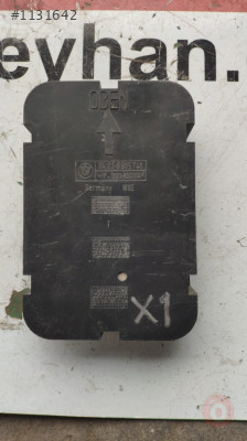 64226905748 bmw x1 bagaj havalandırma kapağı