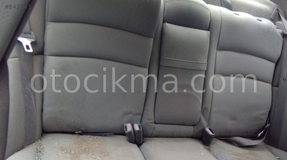 KOMPLE ÇIKMA 96 VOLVO S40 ARKA EMNİYET KEMERİ.