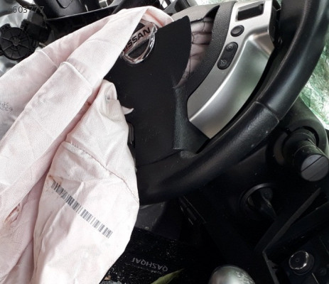 2011 MODEL NİSSAN QASHGAİ KOMPLE AİRBAG KAPAĞI.