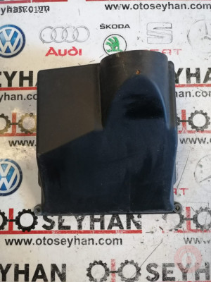 17303599 BMW 5 serisi e34 1990 siğorta kutusu alt kapağı
