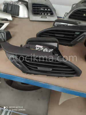 FIAT EGEA SAG VE SOL HAVALANDIRMA IZGARASI MG OTO