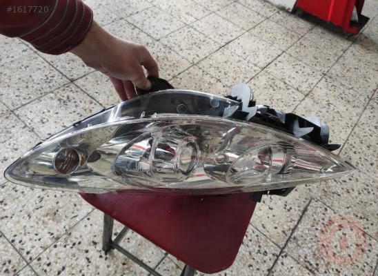 PEUGEOT 307 SAĞ ÖN FAR ÇIKMA
