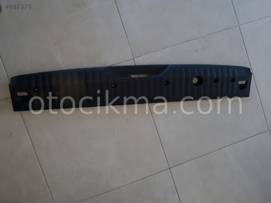 Renault kango 3 bagaj kilit plastigi sifir orjinal ürün