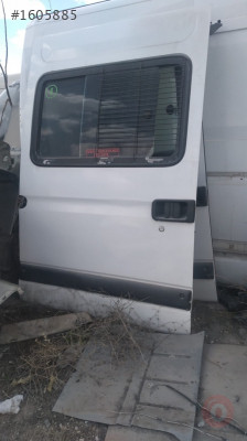 Renault master çıkma sağ sürgülü orta kapı