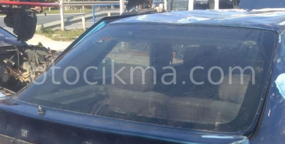 1996 model renault r19 europa 1.6 hb orjinal bagaj camı