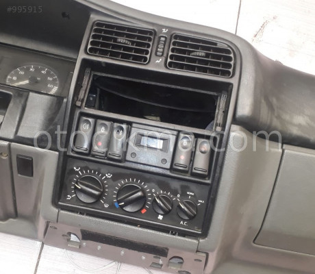 renault r19 çıkma orta kontrol paneli