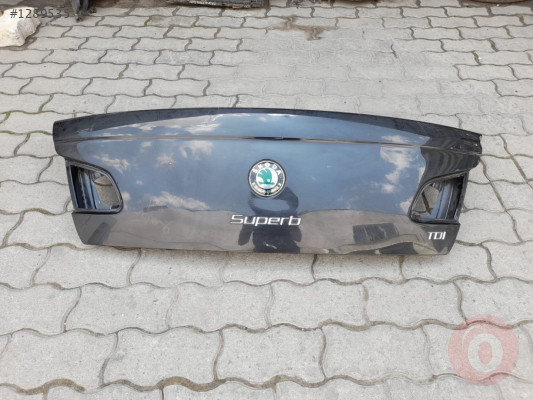 SKODA SUPERB 08-12 BAGAJ KAPAĞI ÇIKMA HASARSIZ 3T5827025A