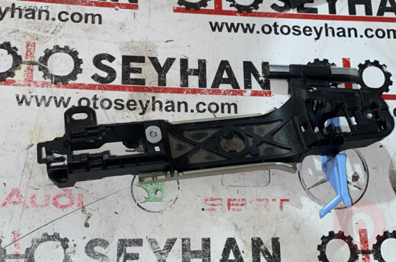 toyota corolla 2018 sol arka kapı açma kolu braketi