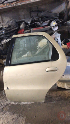 Fiat albea sol arka kapı