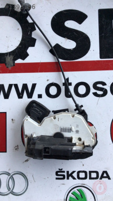 5K4839016Q vw golf 7 sağ arka kapı kilidi