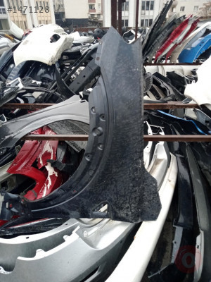 Chevrolet Captiva sol ön çamurluk 2009 çıkma parça