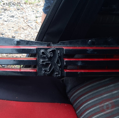 peugeot 205 1.4 benzinli çıkma panjur arma