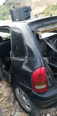 opel corsa b hb kesme sol arka çamurluk