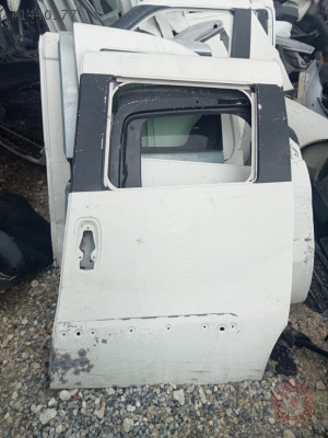 Fıat Doblo Geniş aile  sol sürgülü kapı çıkma