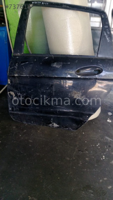 MERCEDES B150 SOL ARKA KAPI