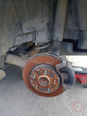 Toyota Auris Sol Arka Komple Salıncak 2013-2018