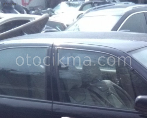 2000 NISSAN PRİMERA 1.8 ÇIKMA KOLTUK BAŞLIKLARI.