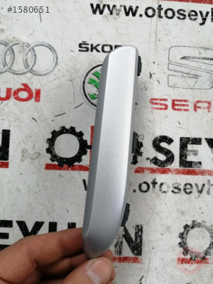 8V1853189 audi a3 2020 göğüs sol çıtası kaplaması
