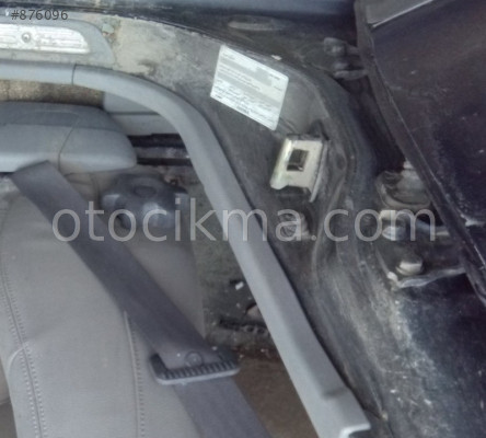 1996 VOLVO S40 HATASIZ ÖN KAPI KİLİDİ.