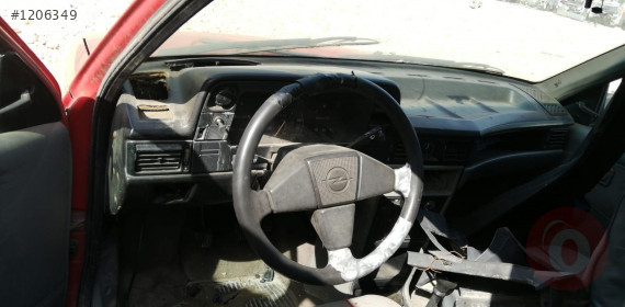 opel kadett 1.6 çıkma kilometre saati.