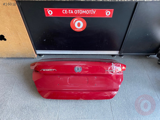 FİAT EGEA BAGAJ KAPAGI ÇIKMA ORJİNAL KIRMIZI