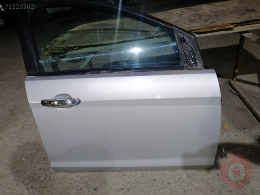 FOCUS 2.5 SAĞ ÖN KAPI GÜMÜŞ DOLU HATASIZ 2008-2011