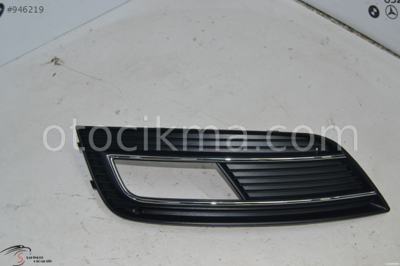 2013 2016 AUDİ A4 SIFIR SAĞ SİS FARI ÇERÇEVESİ 8KO807681K