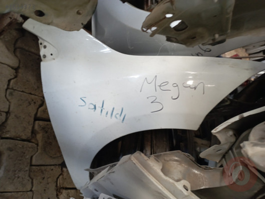 RENAULT MEGANE 3.ÖN ÇAMURLUK