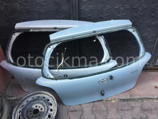 toyota yaris arka bagaj kapısı çikma