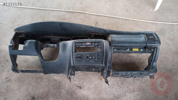 OPEL VECTRA B ÖN GÖĞÜS TORPİDO
