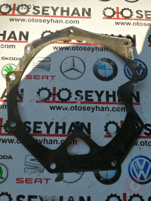 04E103551 vw golf 7 1.4 tsi dsg şanzıman ara sacı