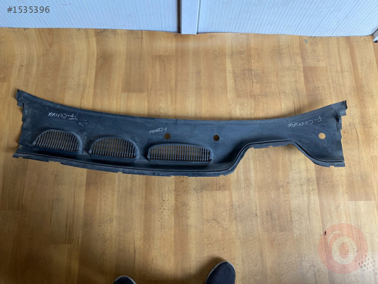FORD C-MAX ÖN CAM IZGARA ELEĞİ ÇIKMA YEDEK PARÇA
