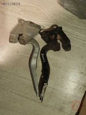 TOYOTA AURİS KAPUT MENTEŞESİ