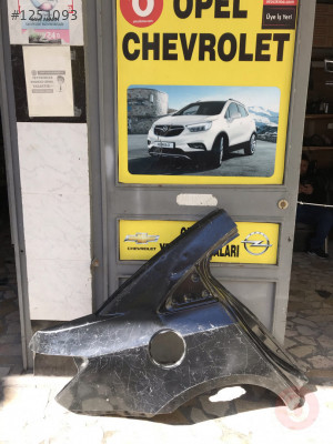 Chevrolet cruze sedan sağ arka çamurluk