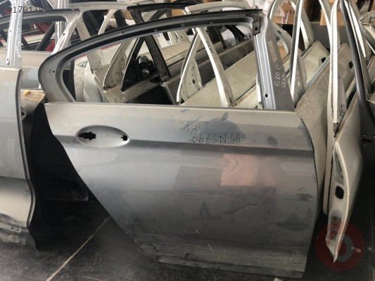 BMW G30 SAĞ ARKA KAPI