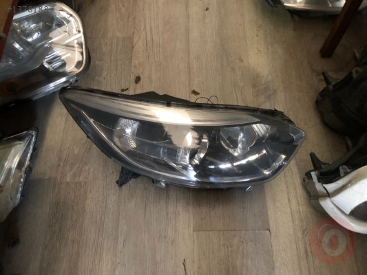 Reno captur sağ far