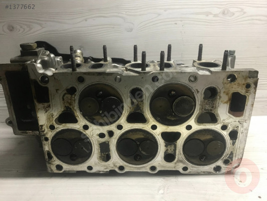 Volkswagen golf 4 V5 bora 2.3 silindir kapağı 071103373