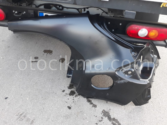 Mercedes A180 sol arka çamurluk