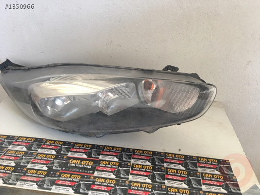 Ford Fiesta sağ ön far