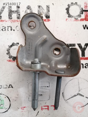1T1857022A vw caddy 2013 göğüs bağlantı demiri sağ