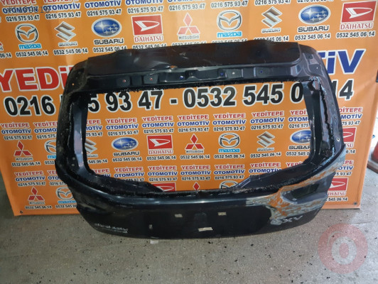 subaru xw bagaj kapısı