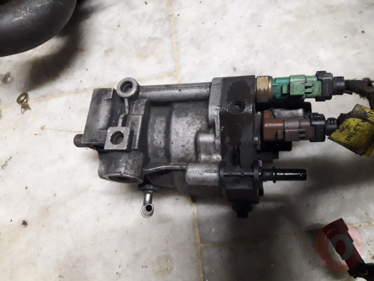 Renault megane çıkma mazot pompası