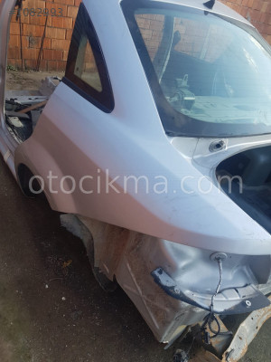 Fiat Linea Sol Arka Çamurluk Hatasız Orijinal Çıkma